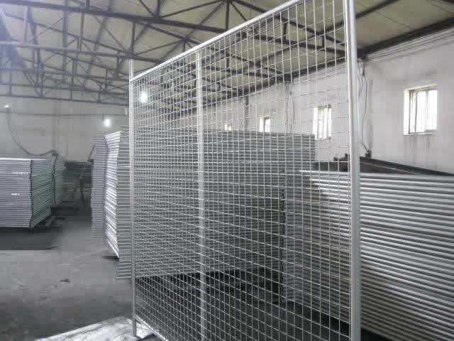 wire mesh fence panels