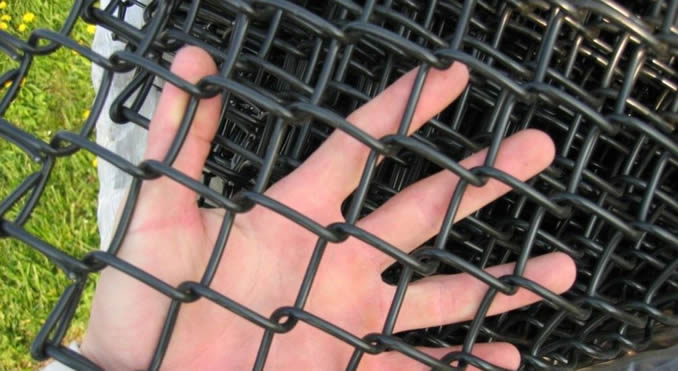 Black Vinyl Coated Rhombic Mesh